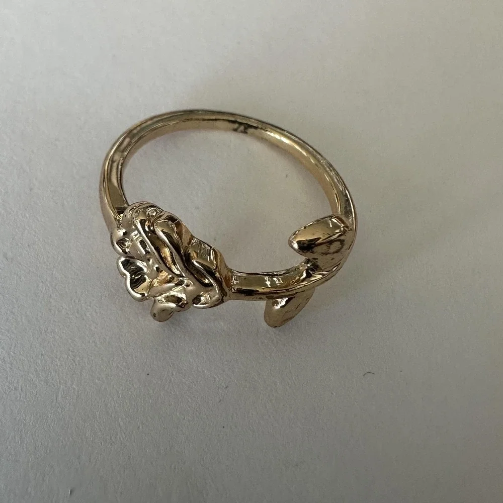 Gold Tone Rose Flower Leaf Band Ring Womens Size 6 Statement Floral Bohemian